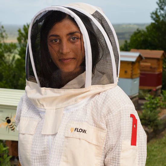 Protective Clothing for Beekeepers: A Complete Guide » Kowalski